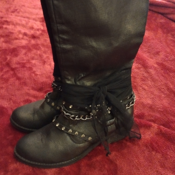 Black Knee-High Boots with Chain, Rhinestone and Strap Details - Picture 3 of 15